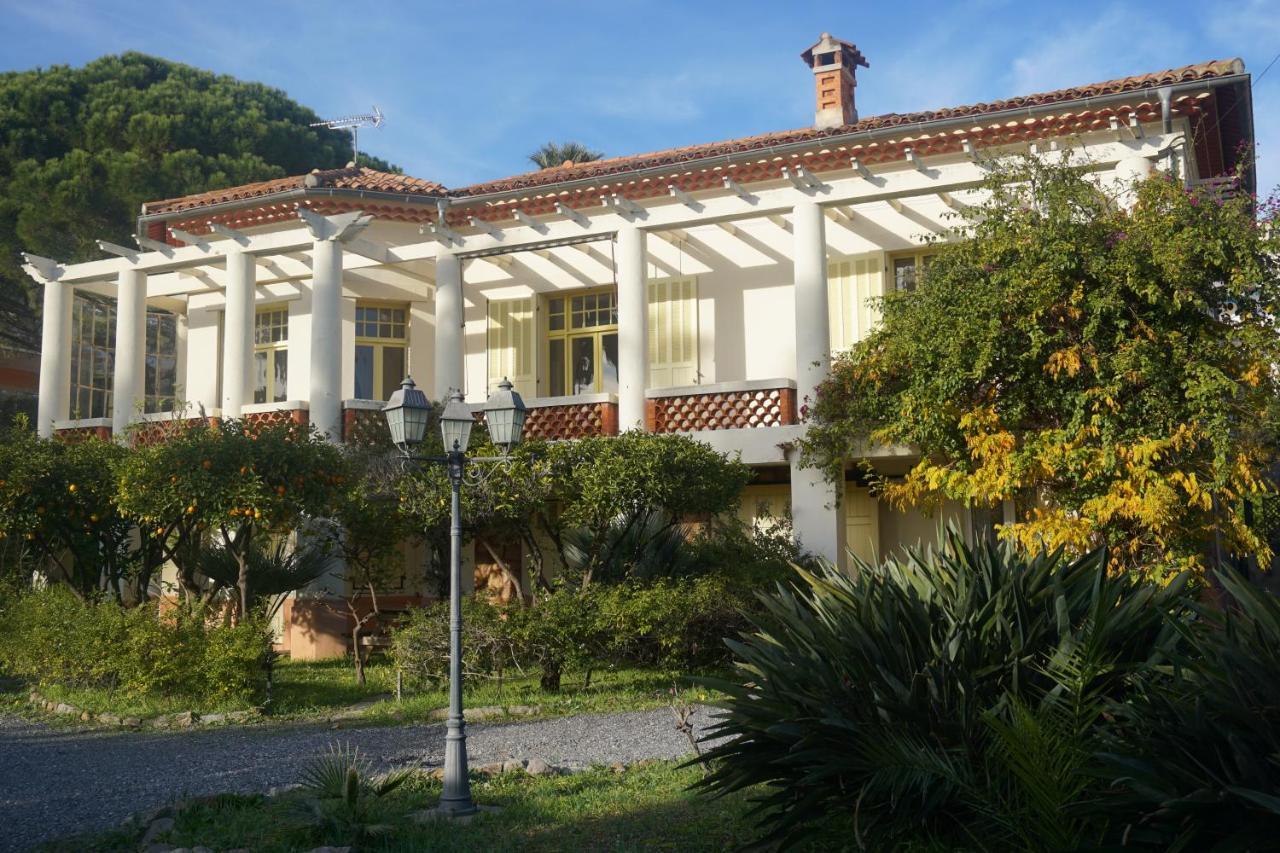 Villa La Provence Йер Экстерьер фото